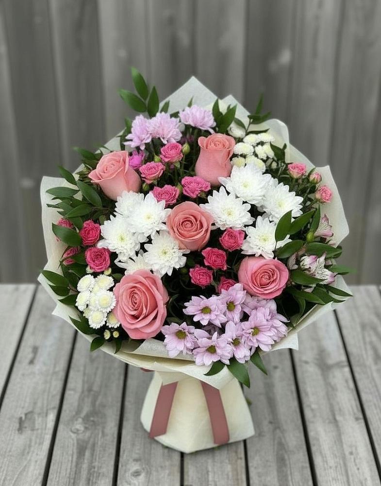 Букет цветов из: Альстромерии, Гвоздики, Розы и Хризантемы в Большом Сорокино