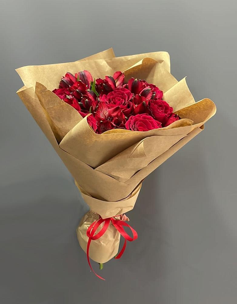 Букет цветов из: Альстромерии и Розы в Большом Сорокино