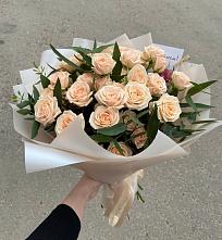 Букет Кремовые розы Латте в Большом Сорокино