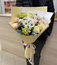 Букет цветов из:  Альстромерии, Розы и Хризантемы в Большом Сорокино