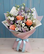 Букет цветов из:  Лизиантусы, Розы, Альстромерии и Гипсофила в Большом Сорокино