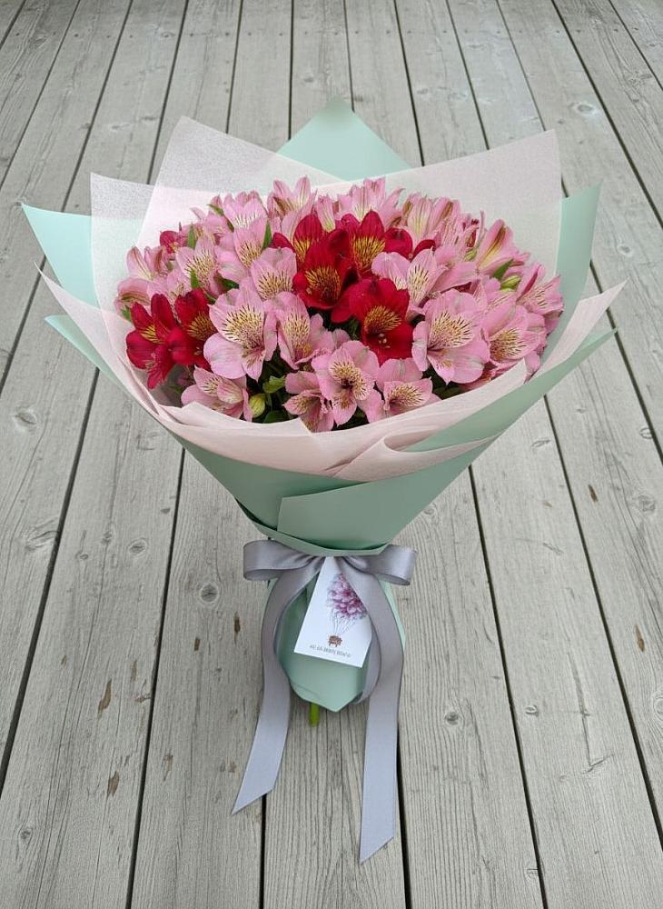 Букет цветов из: Альстромерии в Большом Сорокино