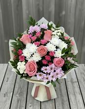 Букет цветов из:  Альстромерии, Гвоздики, Розы и Хризантемы в Большом Сорокино