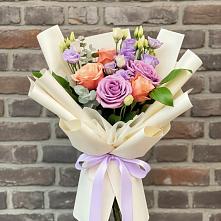 Букет цветов из:  Лизиантусы и Розы в Большом Сорокино