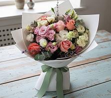 Букет цветов из:  Розы, Лизиантусы и Гвоздики в Большом Сорокино