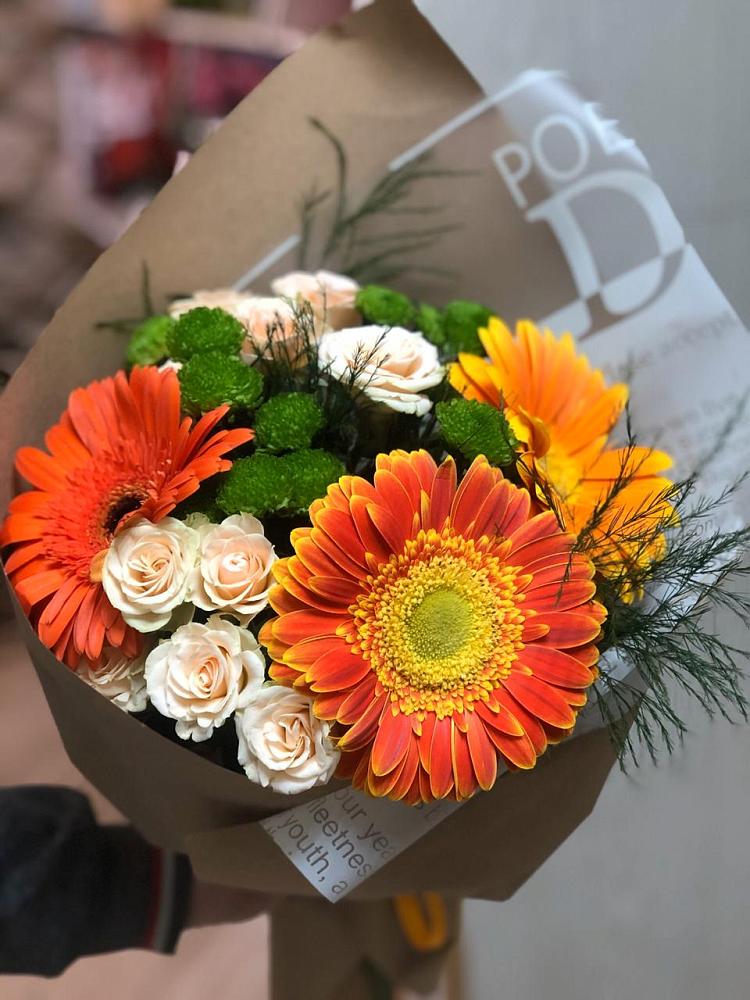 Букет цветов из: Герберы, Хризантемы и Розы в Большом Сорокино