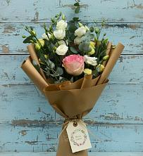 Букет цветов из:  Розы и Лизиантусы в Большом Сорокино