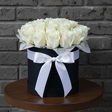 Цветочная композиция из Розы в шляпной коробке #REPLACE_PRED# Большом Сорокино